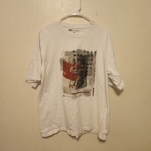 UT Andy Warhol Campbell's/Marylin Monroe T shirt Size Large